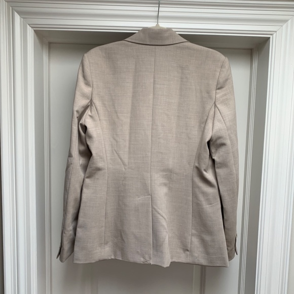 Women’s Blazer - Picture 2 of 3